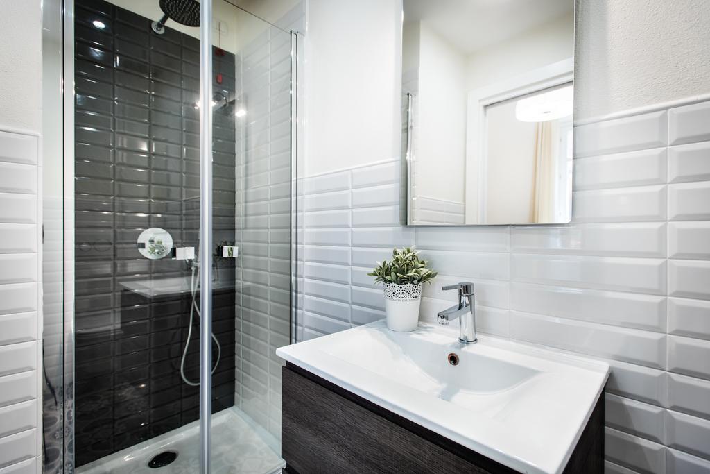 Bb22 Cagliari Hotel ภายนอก รูปภาพ