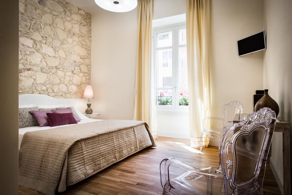 Bb22 Cagliari Hotel ภายนอก รูปภาพ