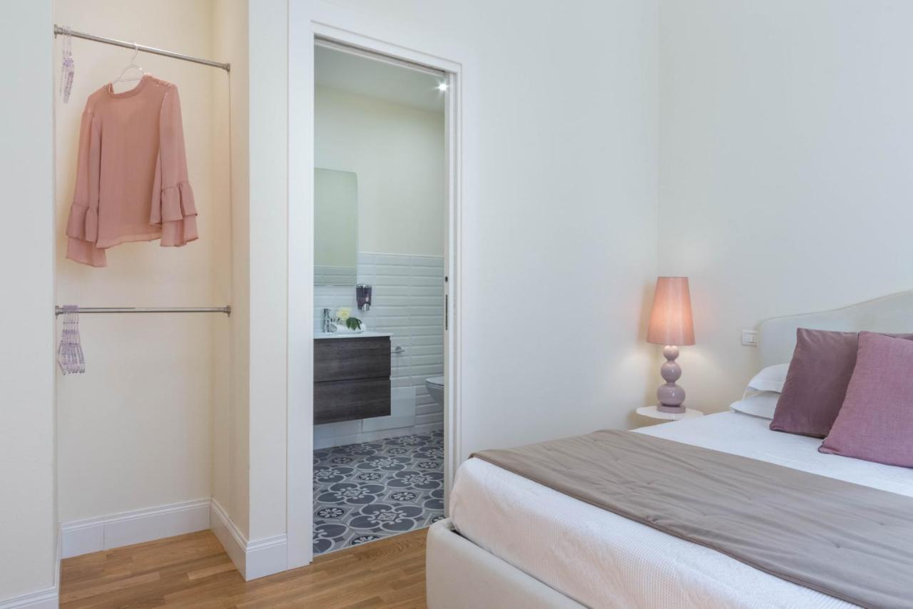 Bb22 Cagliari Hotel ภายนอก รูปภาพ